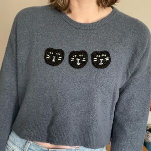 Black cat sweater! Blue cropped sweater with cute crochet black cat patches